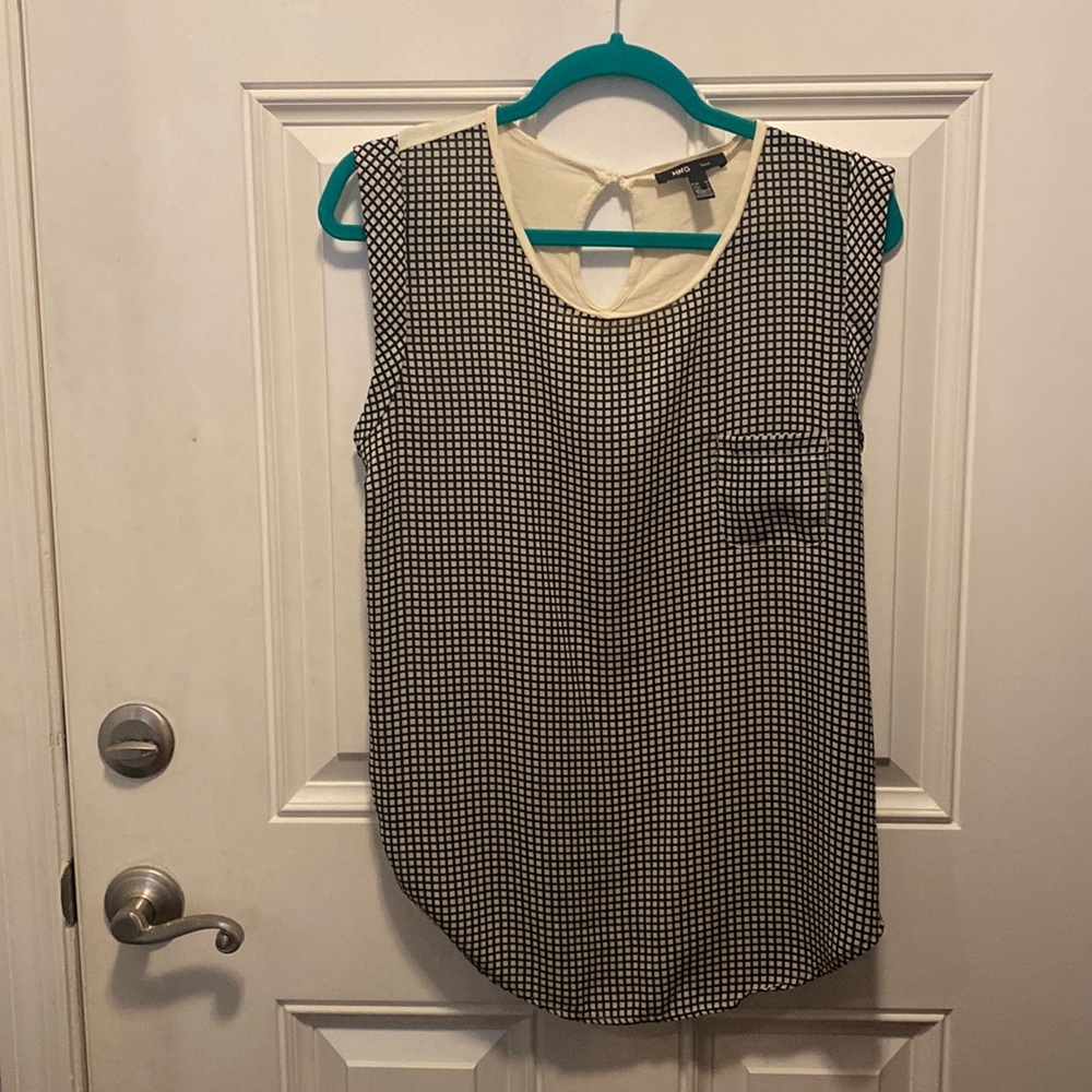Front pocket tank